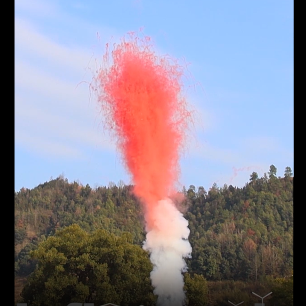CAKE - 1.2" 25 SHOT DAYTIME SMOKE PINK MINES INSTANT CAKE