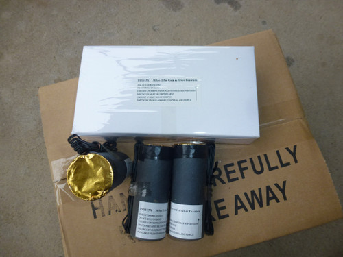 FOUNTAIN- 30 SEC 2.5M GOLD TO SILVER ICE FOUNTAIN W/ 2M E-MATCH