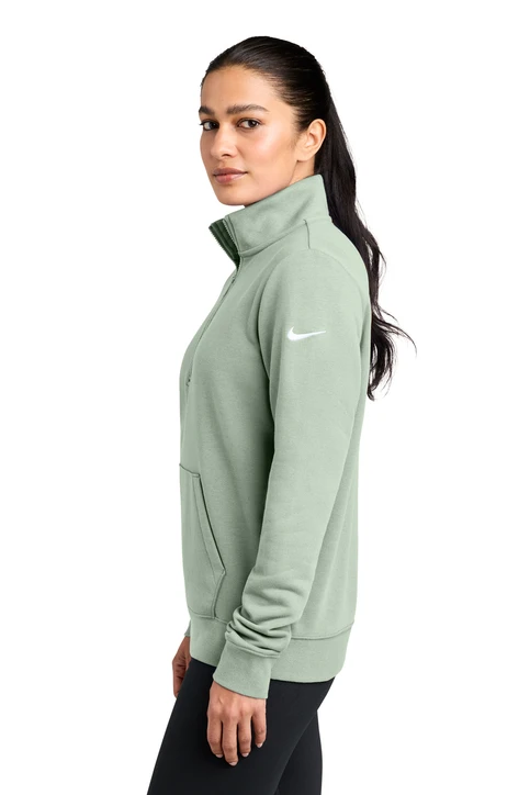 Nike Women's Club Fleece Sleeve Swoosh 1/2-Zip