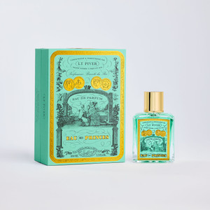 Fragrance box and bottle called Eau des Princes featuring a turquoise label.