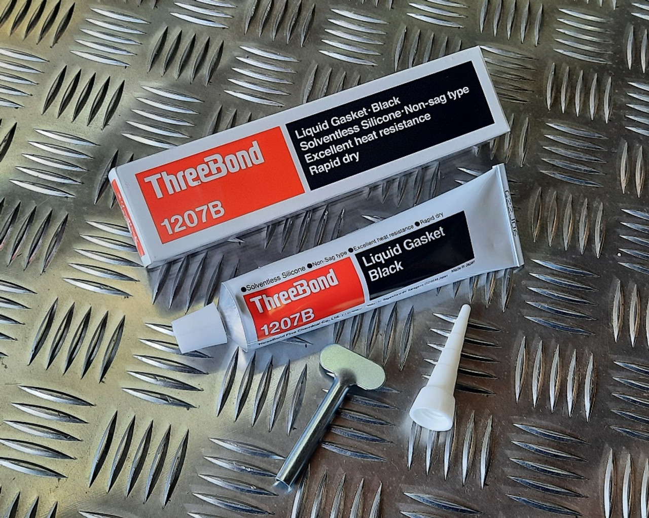 スリーボンド1207b 5本セット スリーボンド 1207B 液状ガスケット 黒色 100g MZ100530