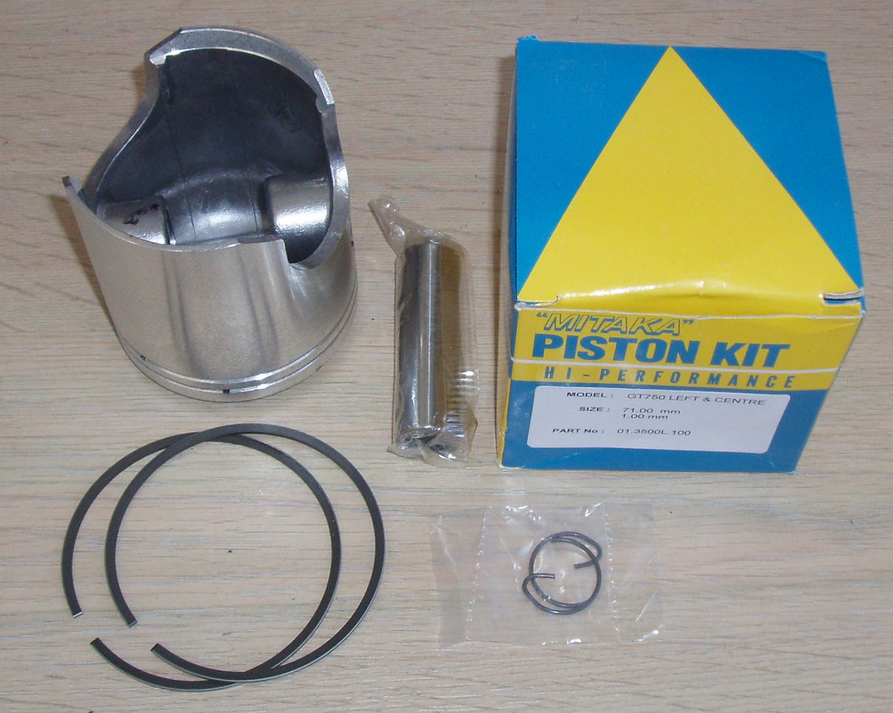 GT / Tr 750 Piston Kit