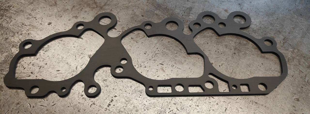 Cylinder spacer plate for GT/TR750 XR11
