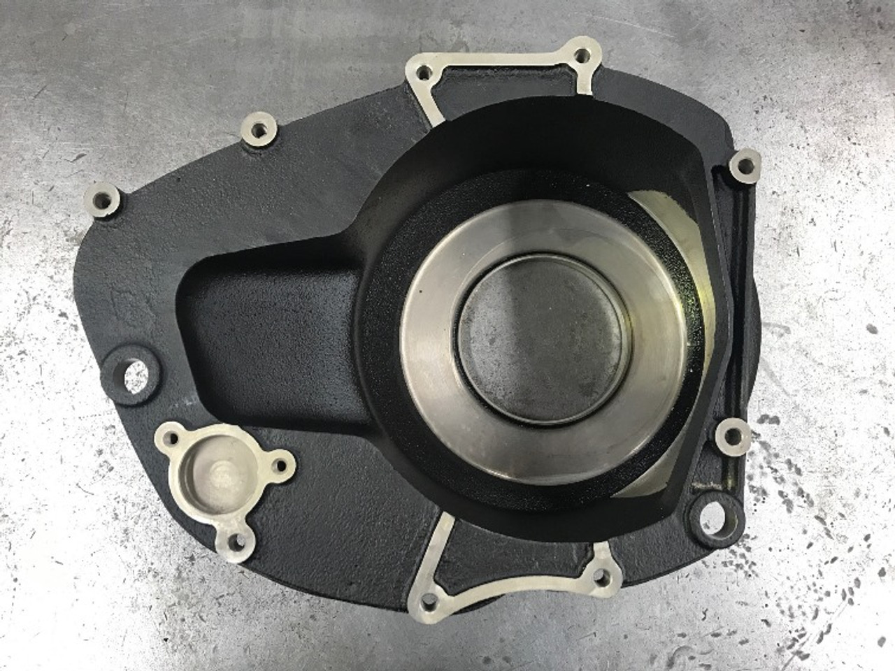 Clutch main casing (dry) GT/TR750