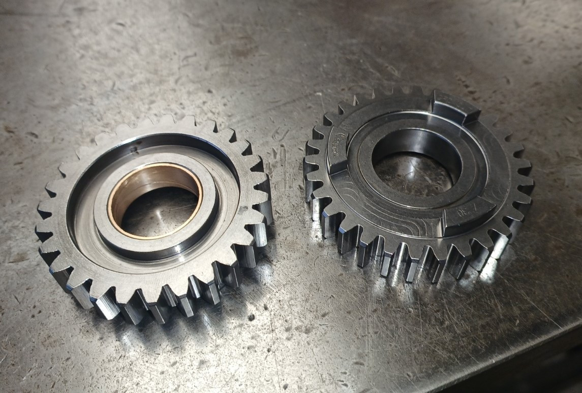 Suzuki GT750 3rd Output Z30 Z29