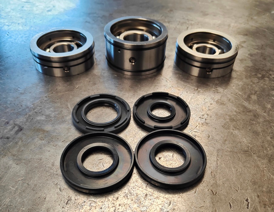 Suzuki GT500/T500 Crankshaft Bearings