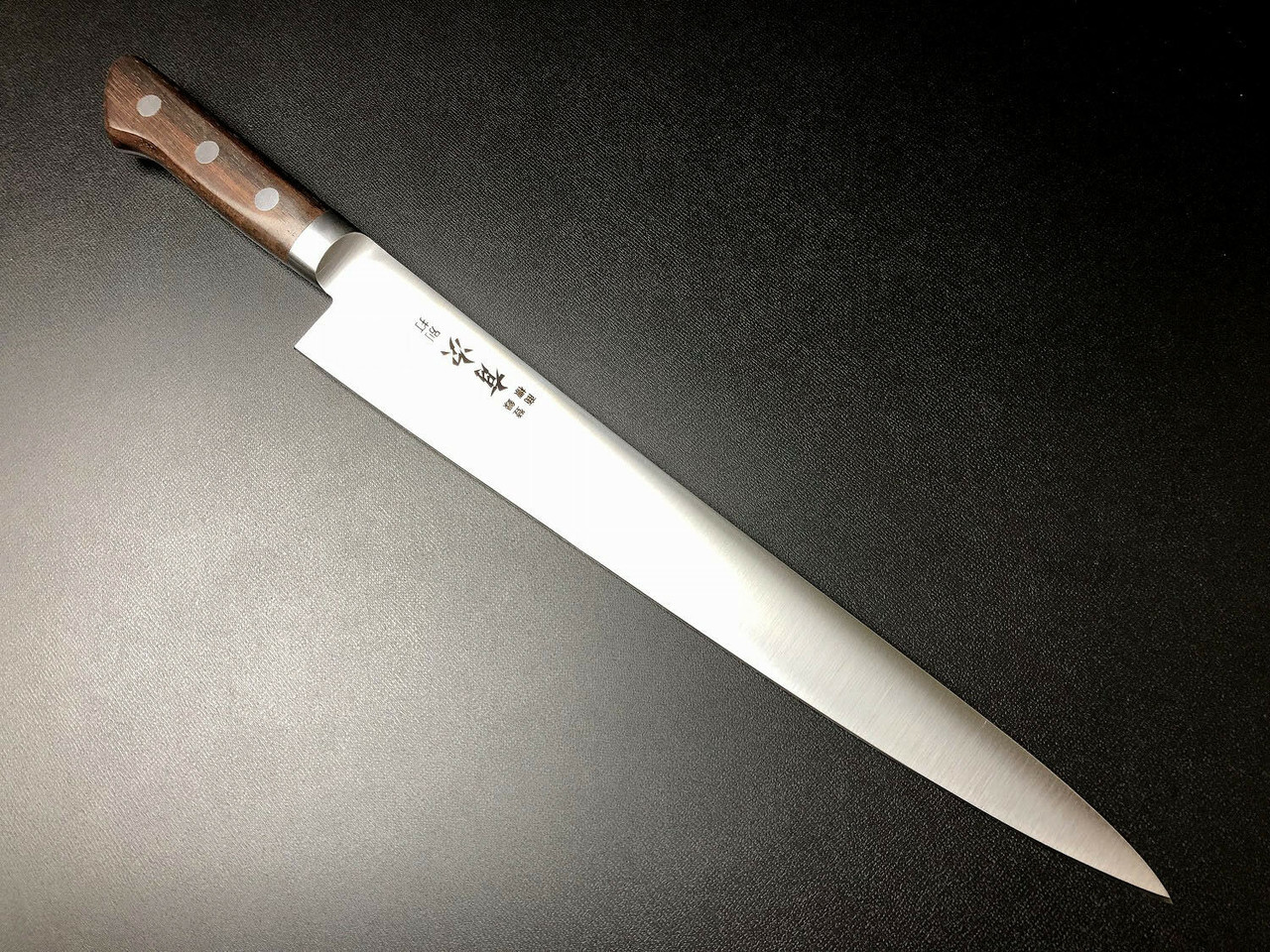 Maguro bōchō is an extremely long, highly specialized Japanese