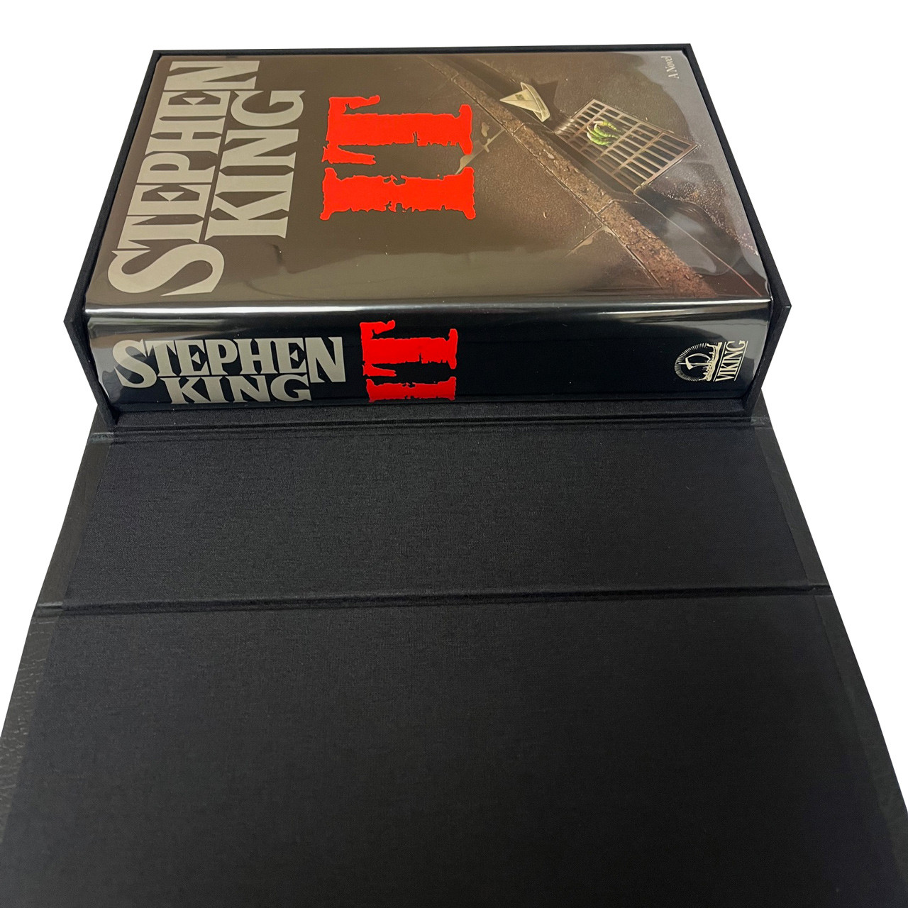 Stephen King "IT" Traycased Signed First Edition / First Printing w/COA, Proof Of Provenance