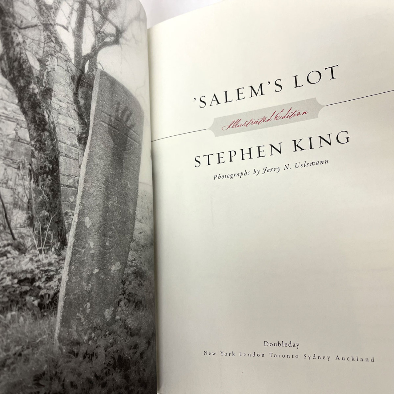 Stephen King "Salem's Lot: Illustrated Edition" 2005 First Edition Signed & Remaqued by Glenn Chadbourne [Very Fine]