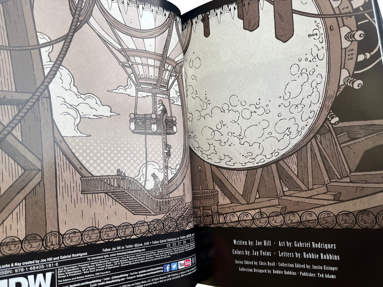 Joe Hill "Locke & Key: Heaven And Earth" Signed First Edition, Later Printing w/COA