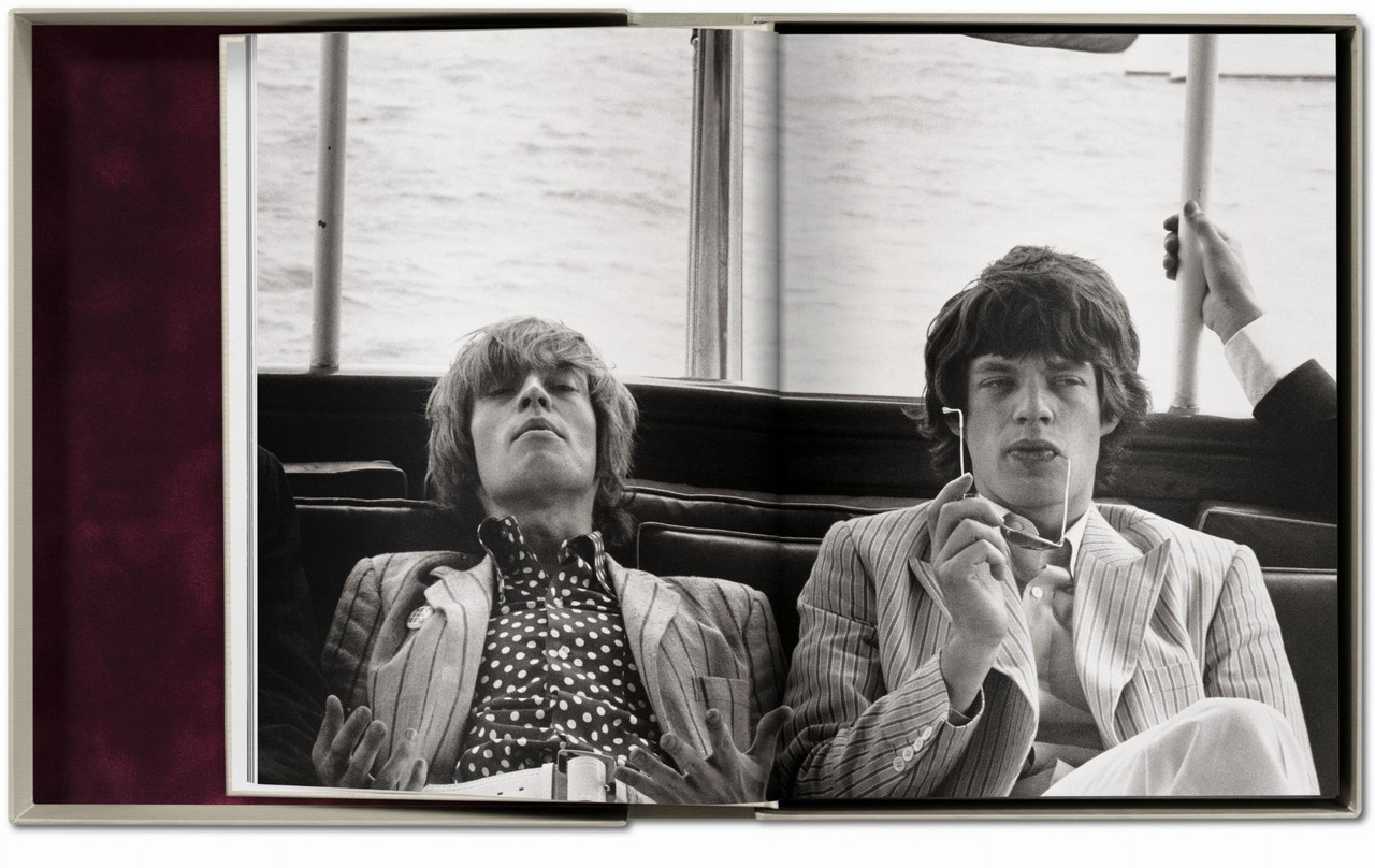 Linda McCartney "Life In Photographs" Traycased Signed Limited Edition No. 331 of 750 (Signed by Paul McCartney) [Sealed]