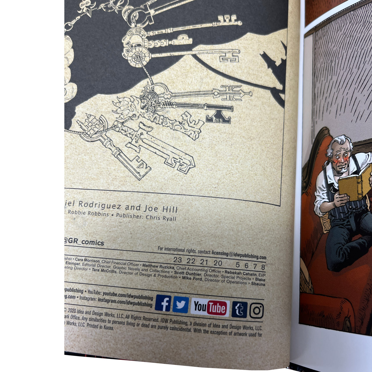 Joe Hill "Locke & Key: Small World" Signed Hardcover Graphic Novel [Fine]