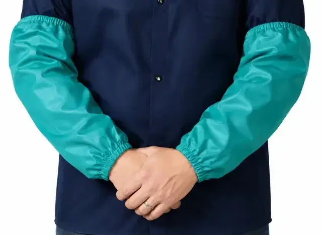 Pair of green 18-inch FR welding sleeves
