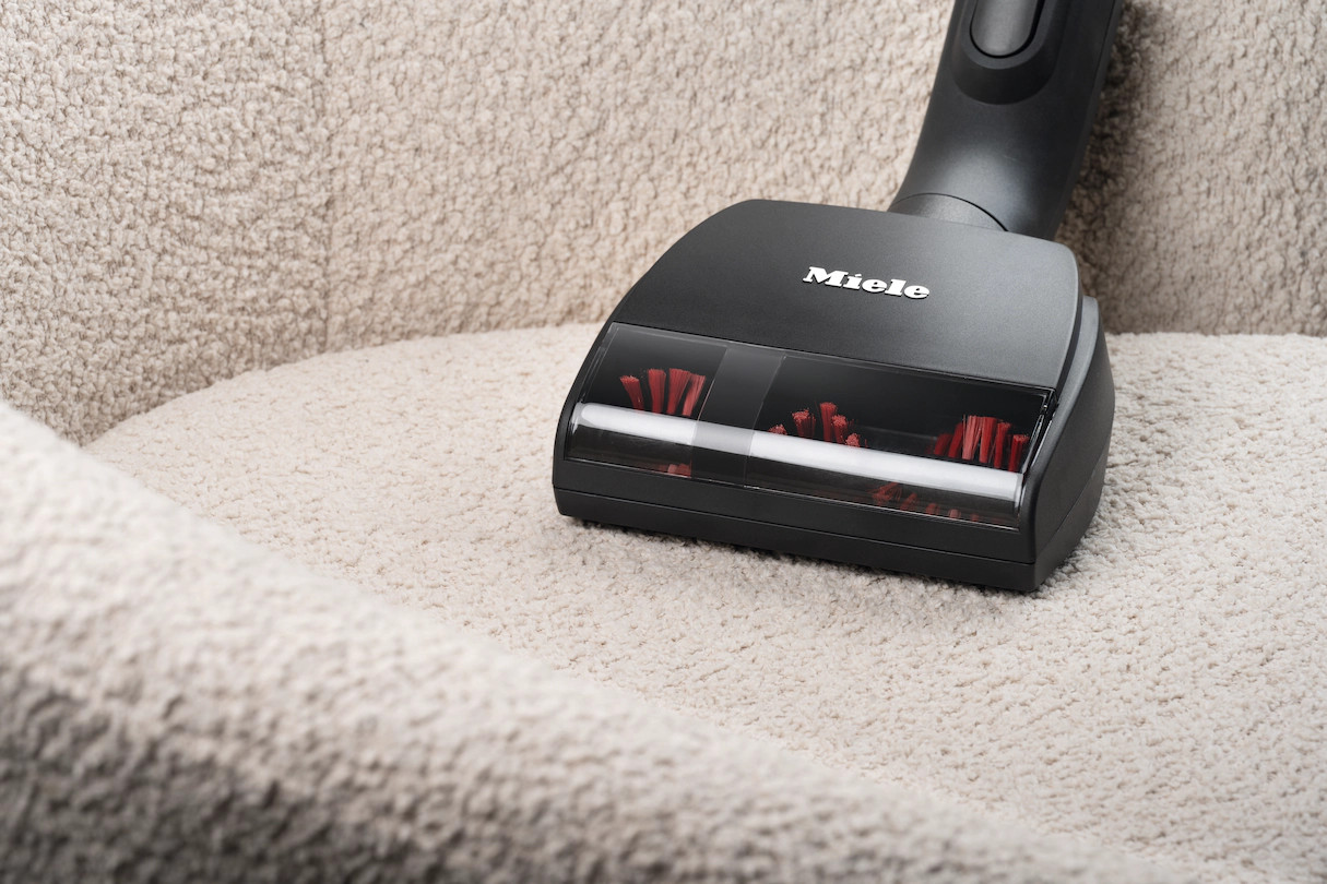 Miele Triflex HX2 Cat & Dog | Bank's Vac