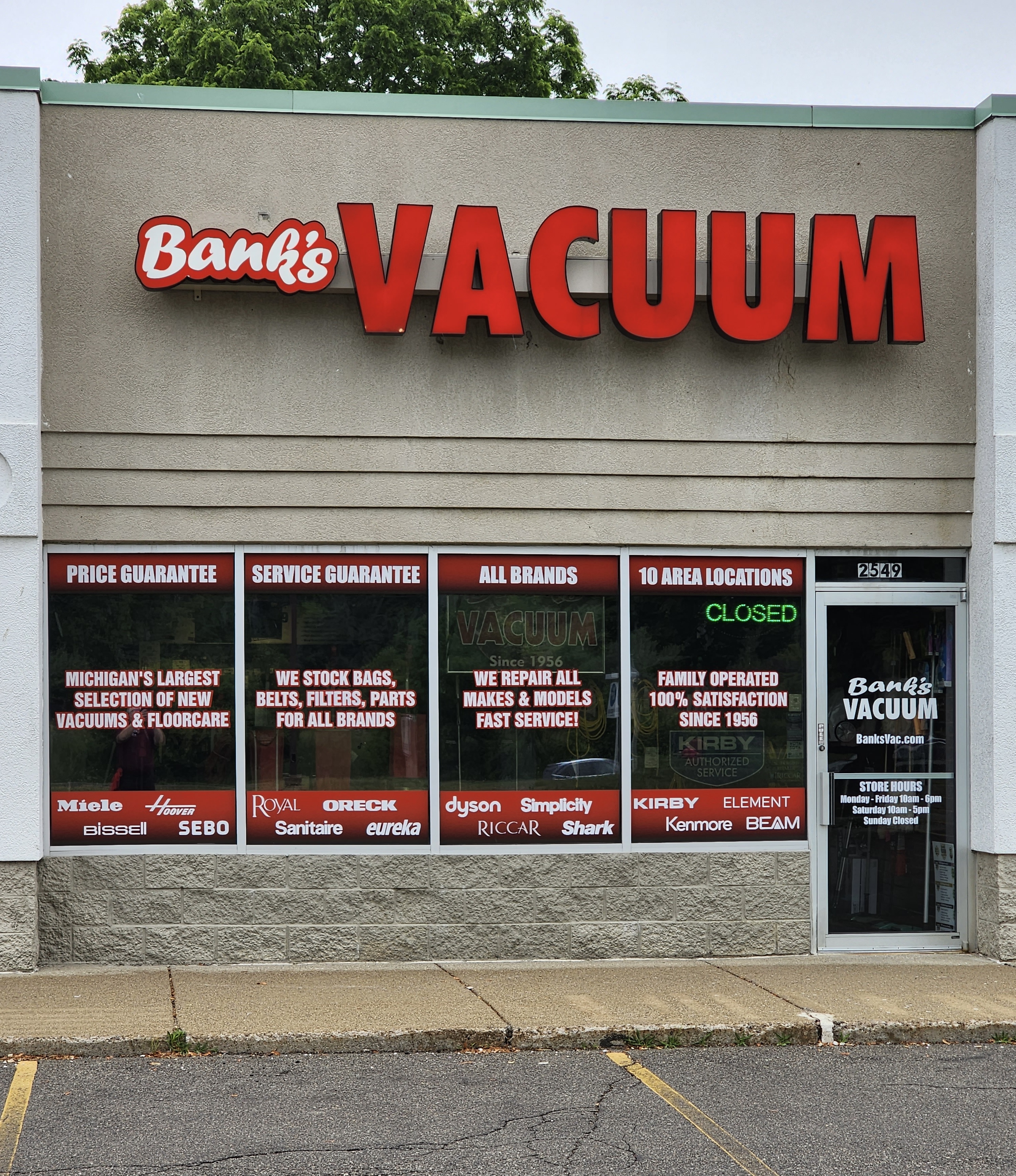 Bank's Vacuum - Lake Orion