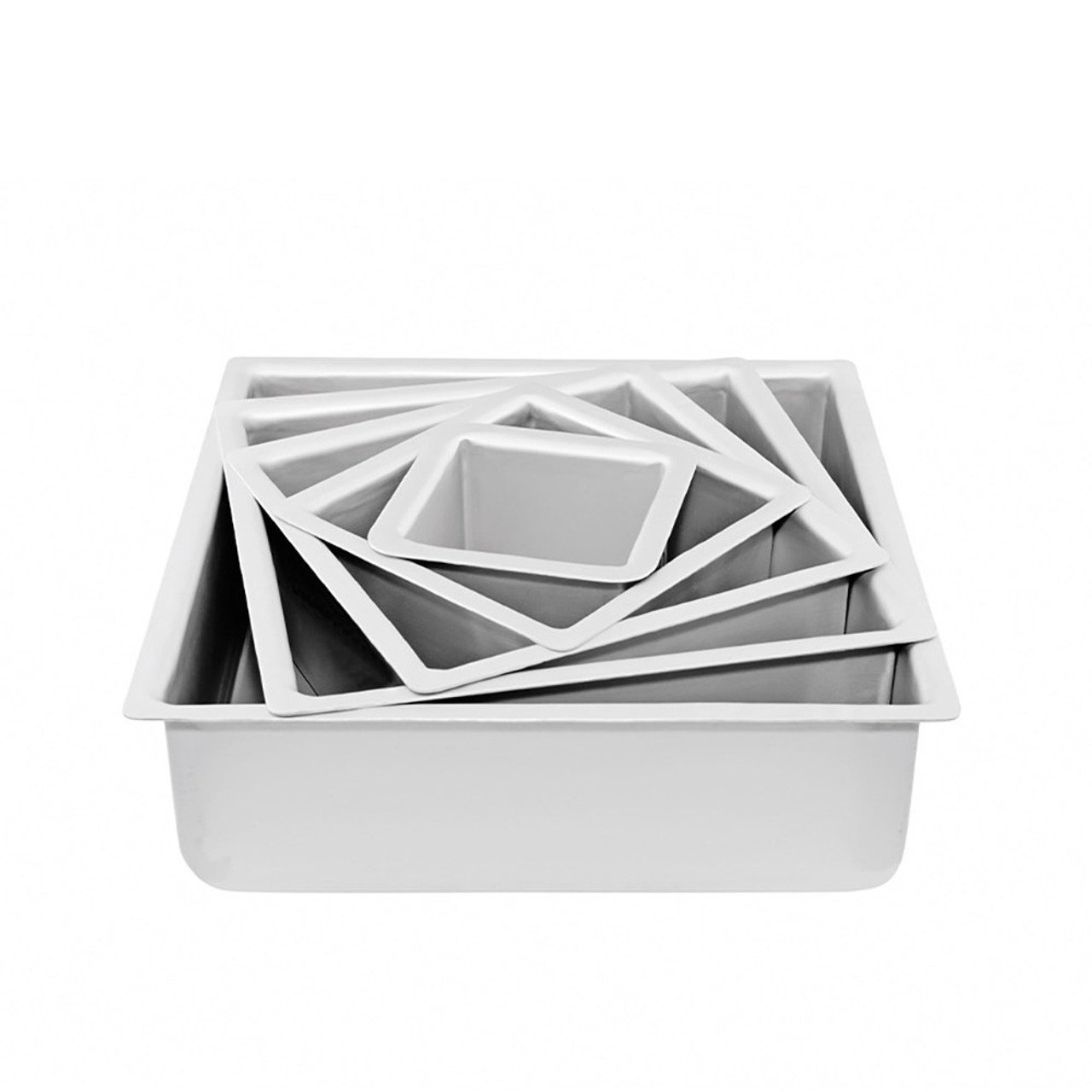 Elements Lena Square Cake Tin Set of 3 | Dunelm