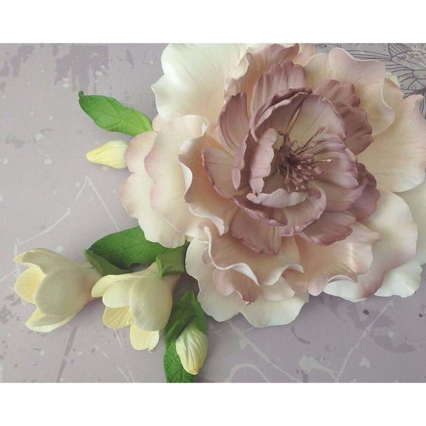 Sugar Decorations - Large Peony & Buds Spray Mauve