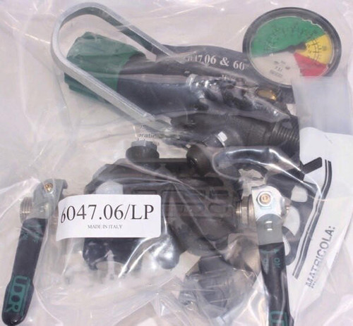 Kit lyre arrivee d'eau : tuyau (6m) + raccords UKT001 WPRO AEG, ARISTON  HOTPOINT, DE DIETRICH, NEFF, SAMSUNG, DAEWOO, ARTHUR MARTIN ELECTROLUX,  HAIER 484000008590, C00379990