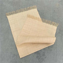 Tapis de raphia naturel tissé à la main en rouleau, vue d'ensemble