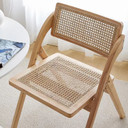 Chaise avec dossier en rotin naturel fraîchement cannissé, projet DIY