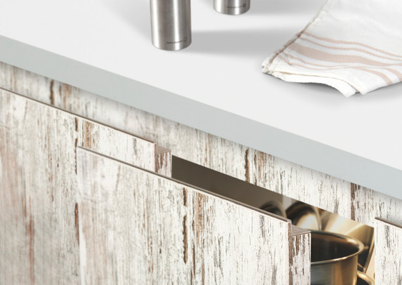 Illustration Poignée intégrée Grada VIEFE en aluminium finition Inox Look sur meuble