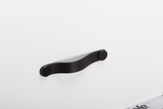 Poignée en cuir Flexa Viefe en cuir  noir avec des détails métallique