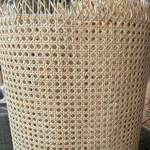 Rouleau de Rotin Naturel d'Indonésie Tissé à la Main Rouleau de Rotin Naturel d'Indonésie Tissé à la Main