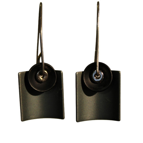 A. Black/Black/White Niobium