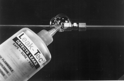 162FC-05 (1 Gallon) Leak-Tec leak detector for food compatible/gaseous oxygen systems