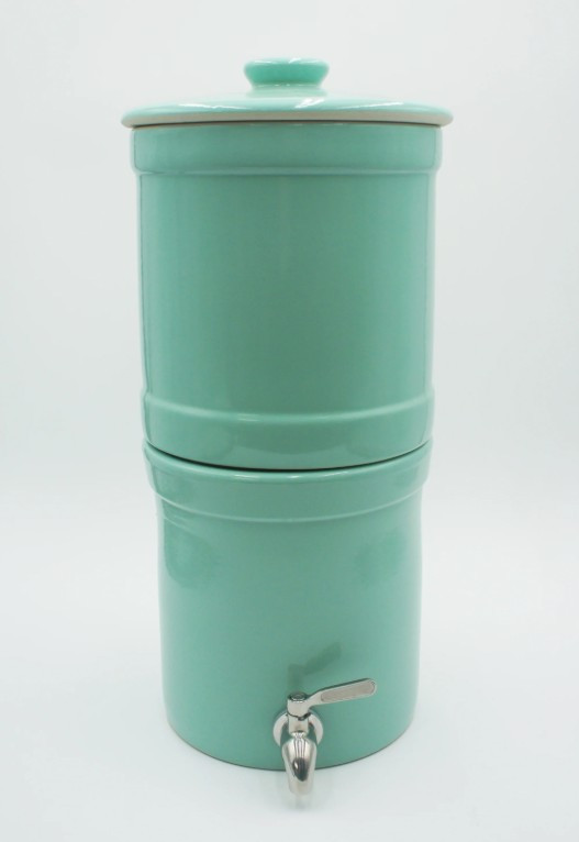 AquaCera Terra2 Mint Green Stoneware Gravity Filter w/(2) CeraMetix 7" Filters W9372730