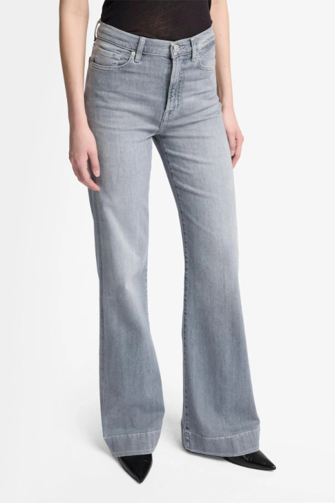  7 For All Mankind Modern Dojo in Slim Illusion 