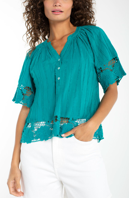 SHORT SLEEVE WOVEN TOP