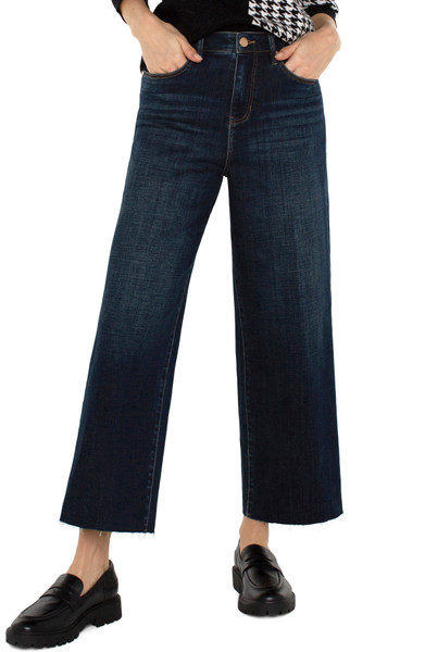 STRIDE HR CROP W WIDE CUT HEM 26IN INS