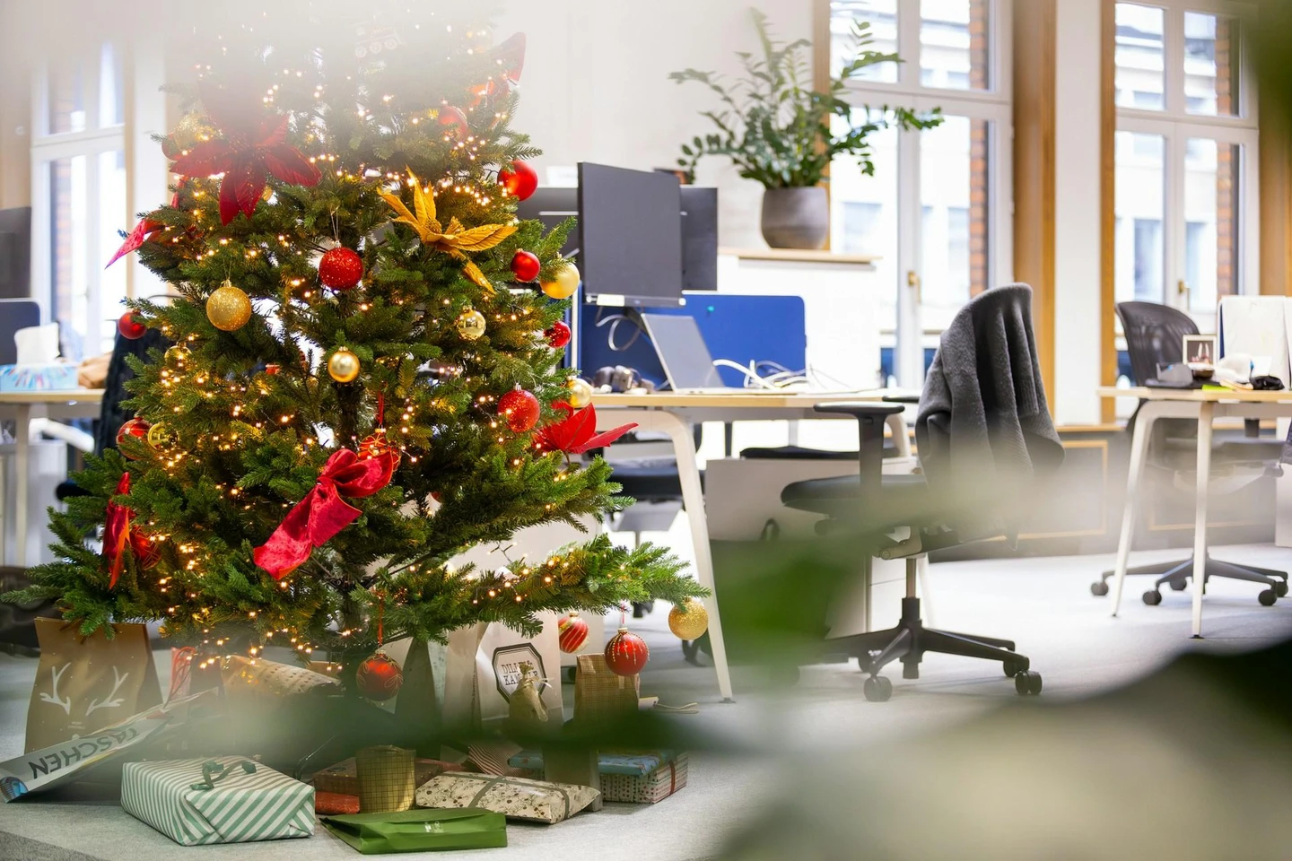 Corporate Christmas Gift Ideas for Clients and Staff