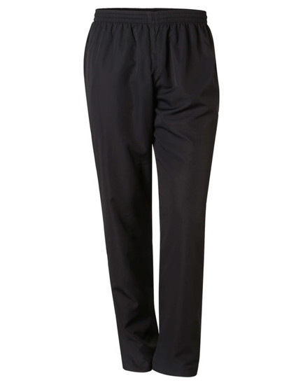 Track pants in black, featuring an elastic waistband and a simple design. Includes a logo on the fabric.