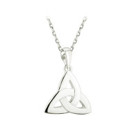 Solvar | Silver Trinity Knot Pendant