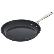 Le Creuset Essential Nonstick Ceramic Fry Pan