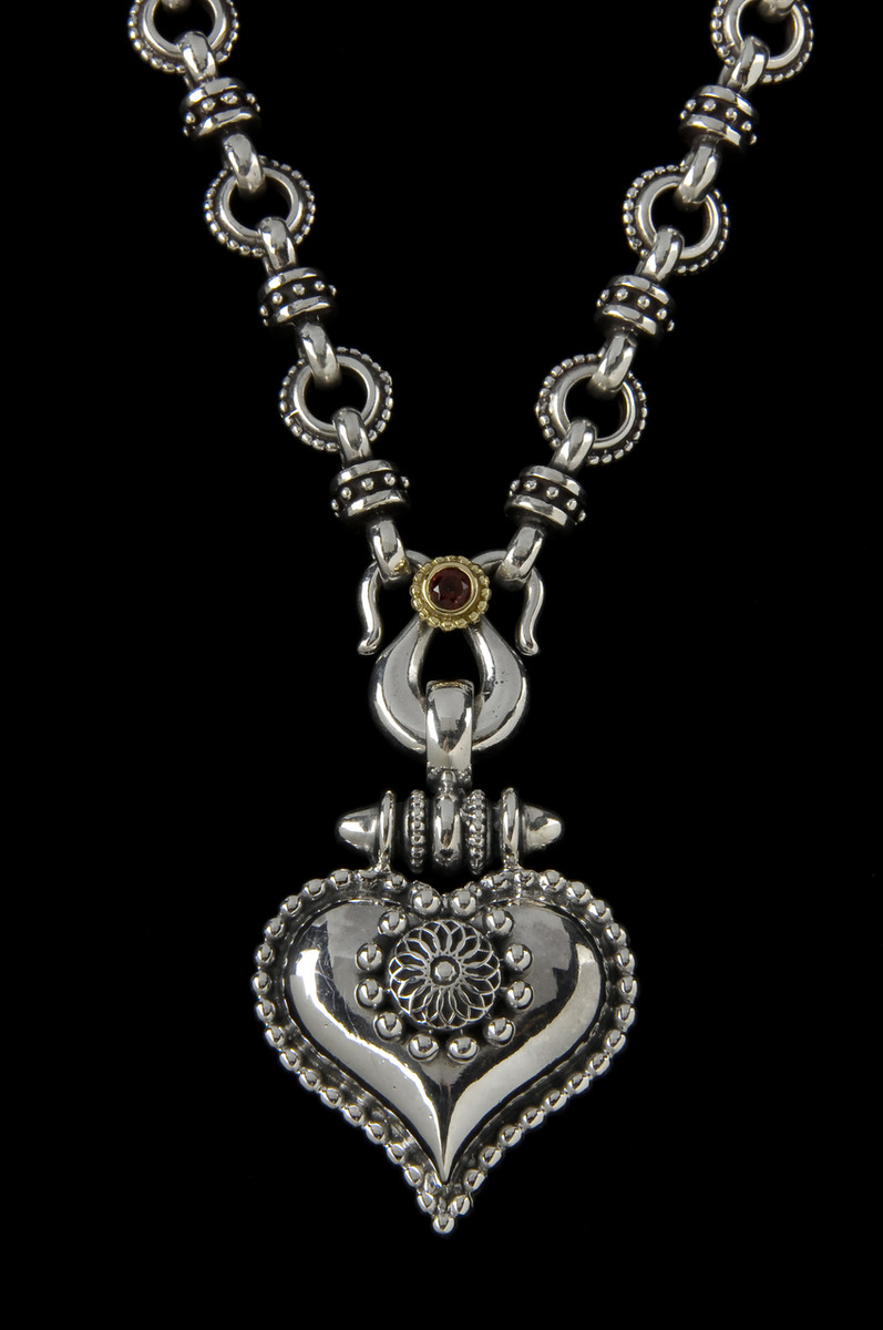 NWT🦋Brighton🦋Sacred Heart Necklace | Brighton jewelry necklace, Necklace,  Crystal heart