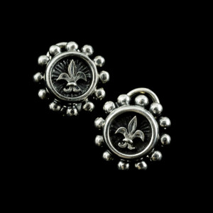 These charming Sterling Silver Button-Style Beaded Fleur de Lis Earrings add a touch of playful elegance to any look. These earrings are perfect for adding a touch of personality to your everyday style. Handmade in the USA. 100% Guarantee.
Call or text 941-302-9594. Visit www.bowmanoriginals.com These charming Sterling Silver Button-Style Beaded Fleur de Lis Earrings add a touch of playful elegance to any look. These earrings are perfect for adding a touch of personality to your everyday style. Handmade in the USA. 100% Guarantee.
Call or text 941-302-9594. Visit www.bowmanoriginals.com
