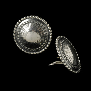 Pod Earring in Sterling Silver with Gold posts by Bowman Originals, USA Pod Earring in Sterling Silver with Gold posts by Bowman Originals, USA
