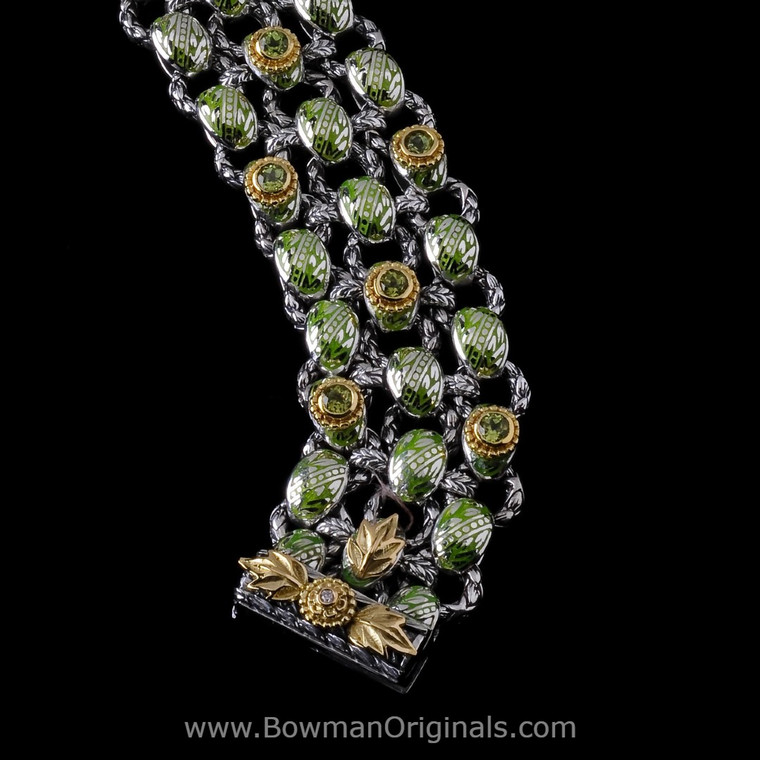 Laurel Leaf Enamel Chain Link Bracelet in Sterling Silver, 18k Gold, Peridot, handmade by Bowman Originals, clasp view
