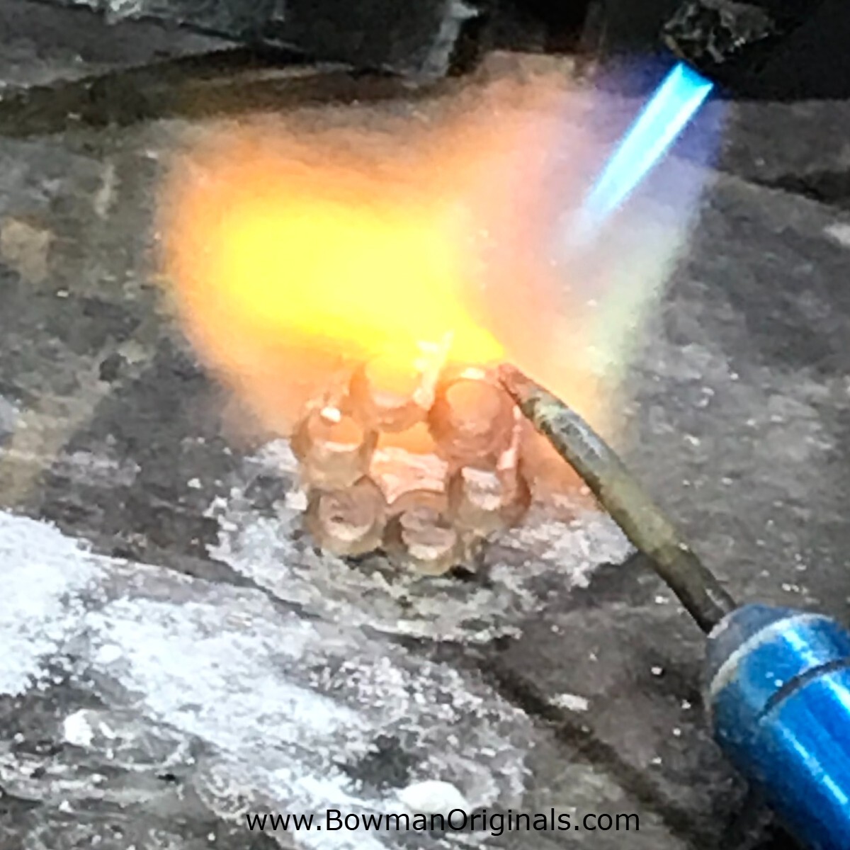 assembling-handmade-gemstone-pendant-by-ned-bowman-originals.jpg assembling-handmade-gemstone-pendant-by-ned-bowman-originals.jpg