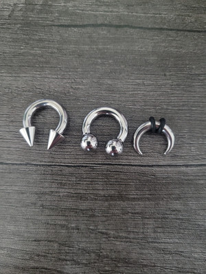Pincher vs. Horseshoe vs. Clicker: Choosing the Right Septum Jewelry for Your Gauge