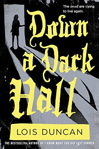 Down a Dark Hall By Lois Duncan - Paperback