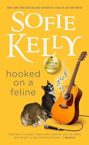 Hooked on a Feline By Sofie Kelly - Mass Market Paperbound