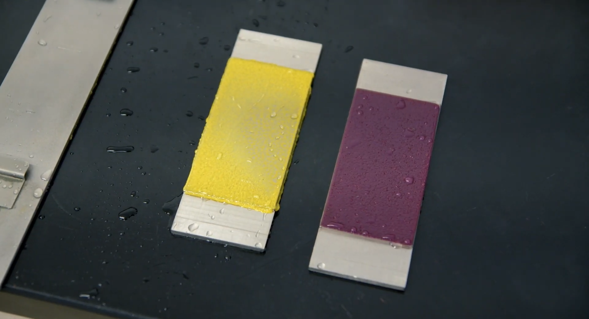 Grease panel spray-off test