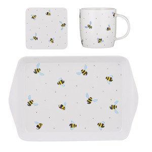 P&K Sweet Bee Gift Set from Country Baskets
