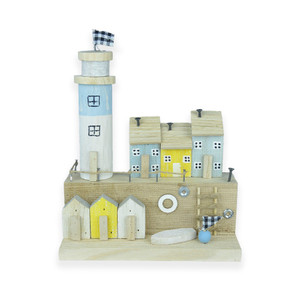Wooden Seaside Houses with beach huts 22x9.50x27cm from Country Baskets