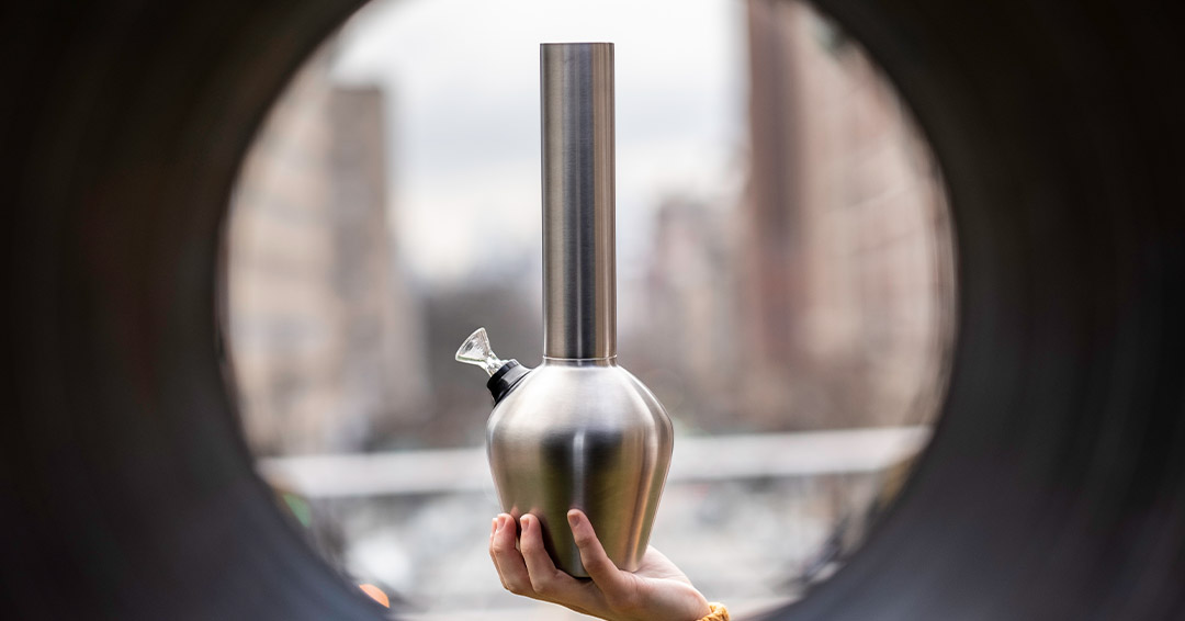 Chill Steel Pipes: Elevating the Bong Experience to Perfection Chill Steel Pipes: Elevating the Bong Experience to Perfection