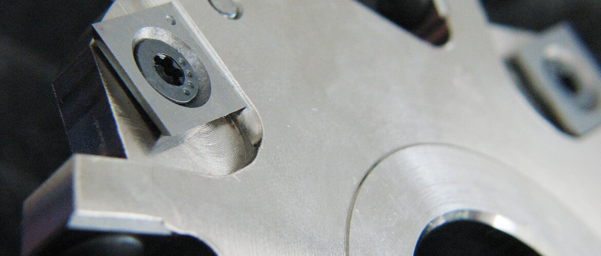Up-close of saw blade